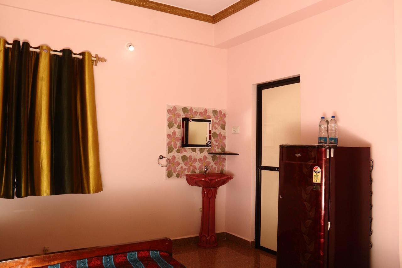 Sai Guru Guest House Anjuna Esterno foto