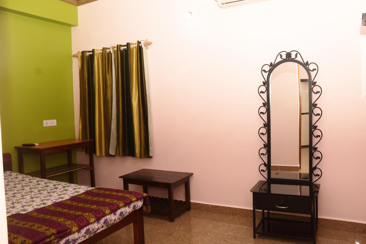 Sai Guru Guest House Anjuna Esterno foto